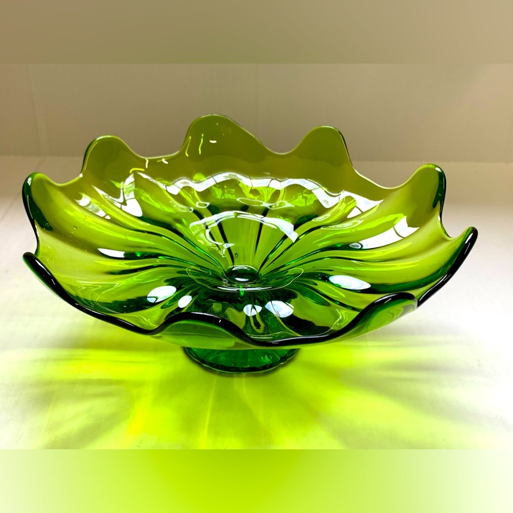 L.E. smith green glass footed compote